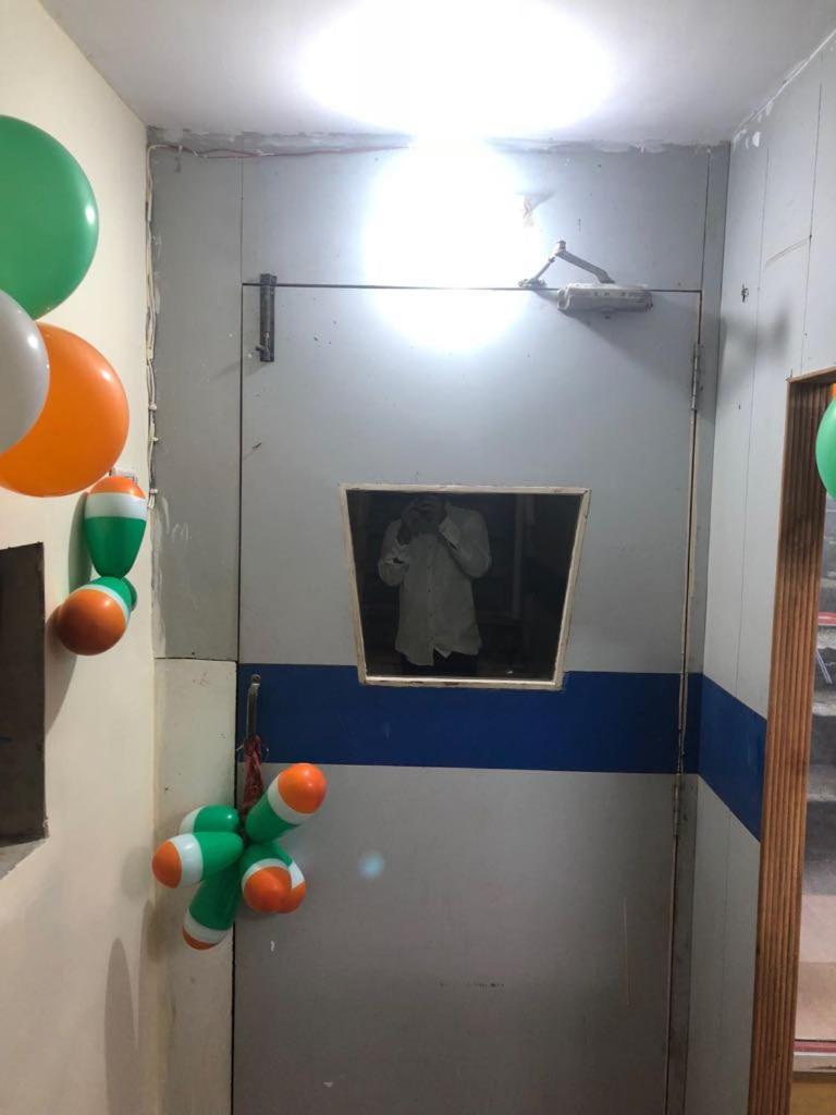 Hostel Bandra Only For Indian Male