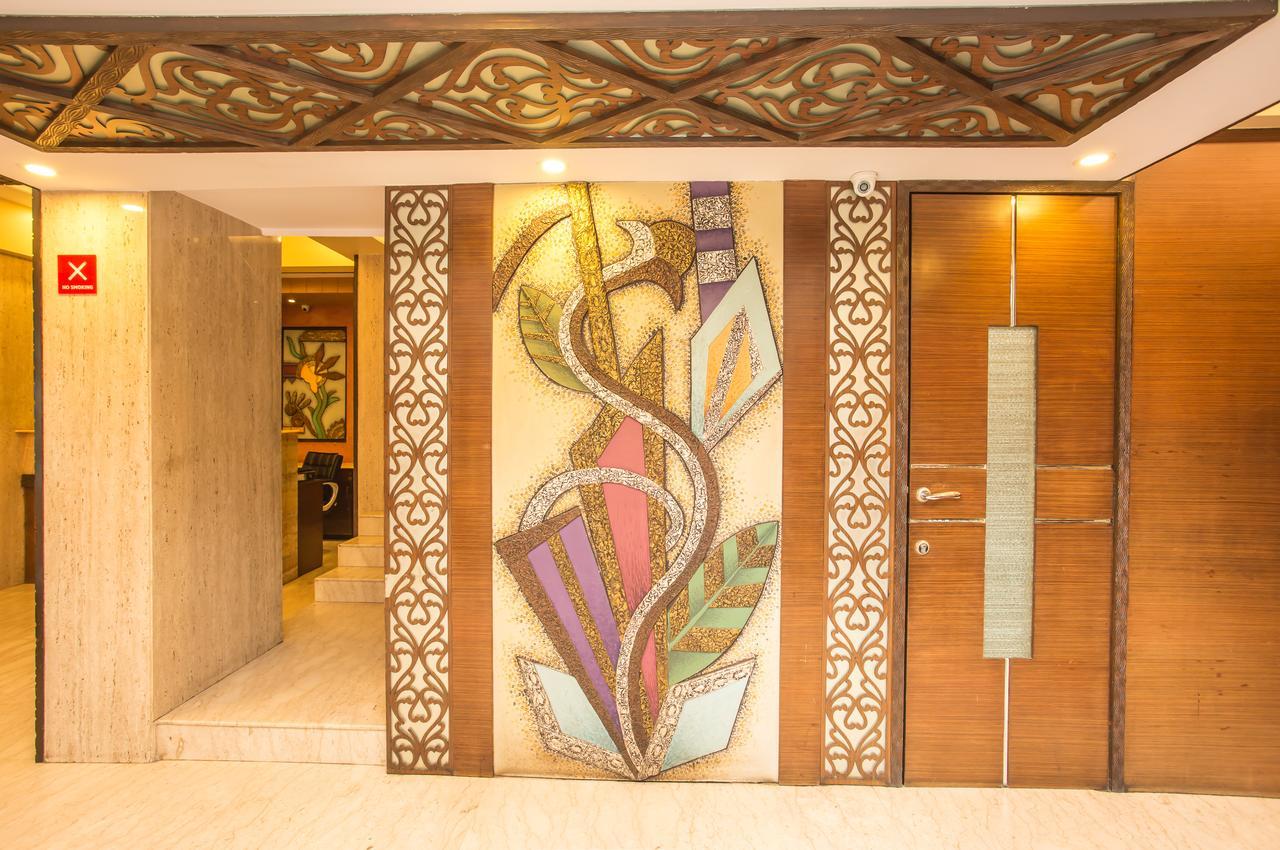 Kalpana Palace, 2*