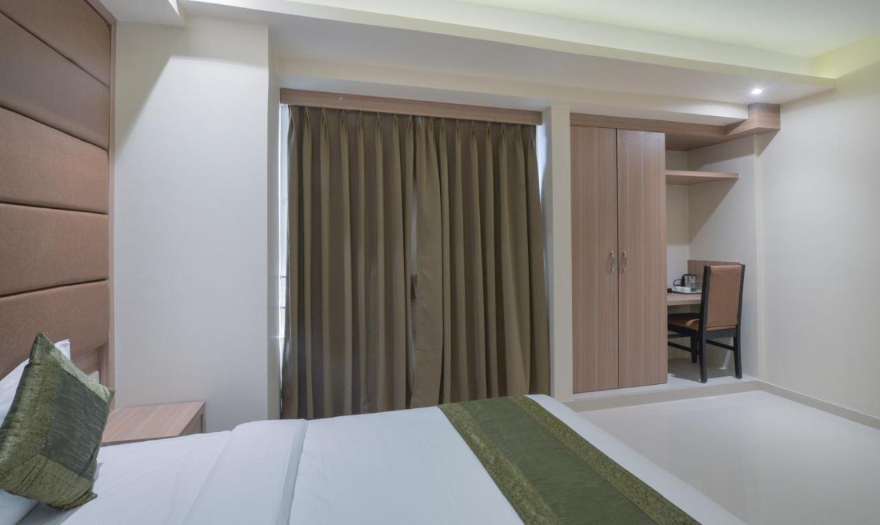Hotel West Blue Bombaim