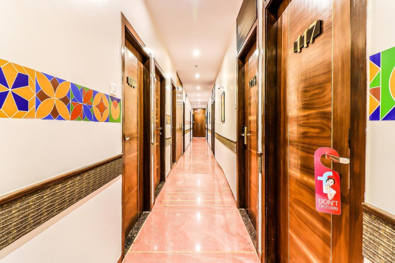 Fabhotel Admiral - Nr International Airport Hotel Bombaim