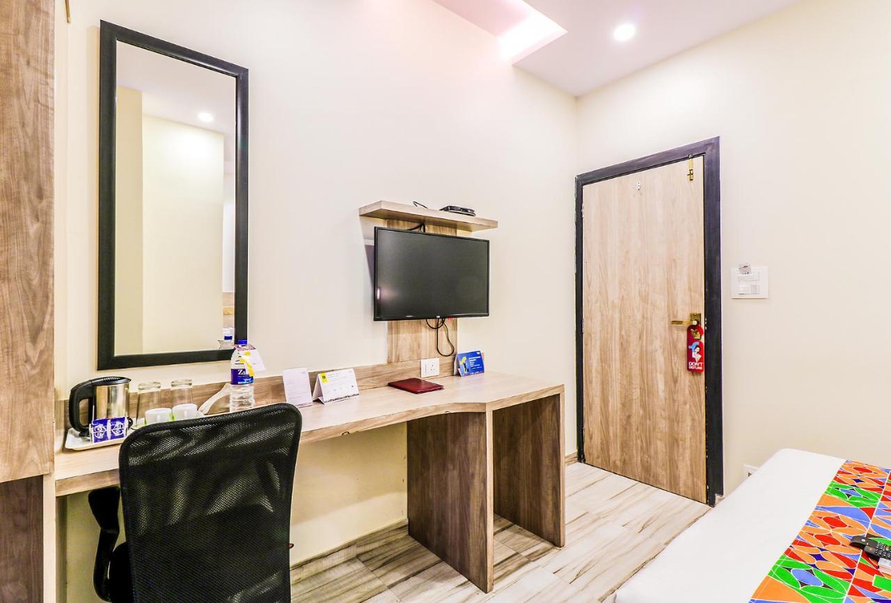 Hotel Fabhotel Aksa International