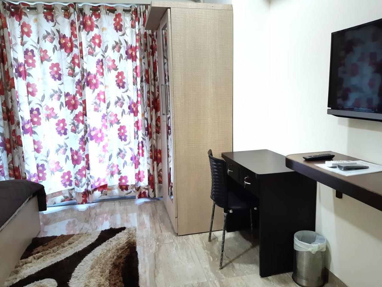 Guest house Arista Service Bandra Kalanagar