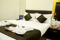Oyo Airport Road Metro Station Hotel 3*