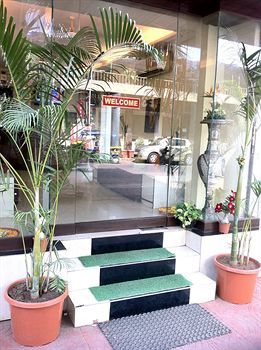 Red Palm Residency