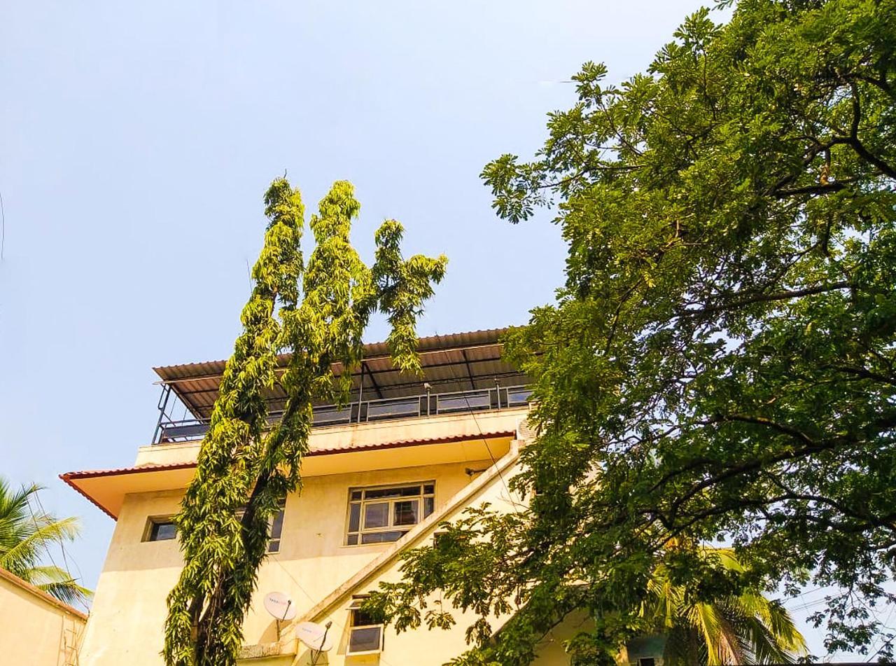 Ample Hostel *