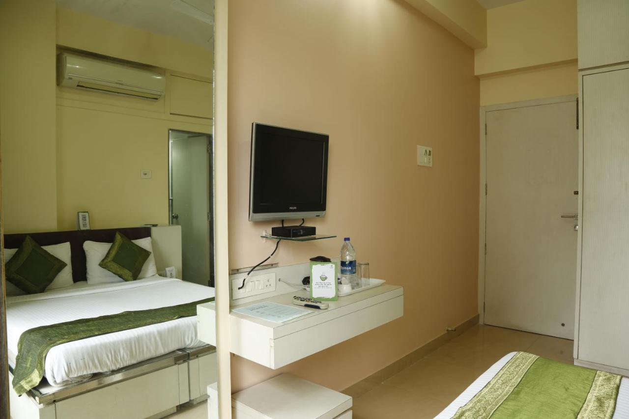 Seven Serviced Bandra East Mumbai