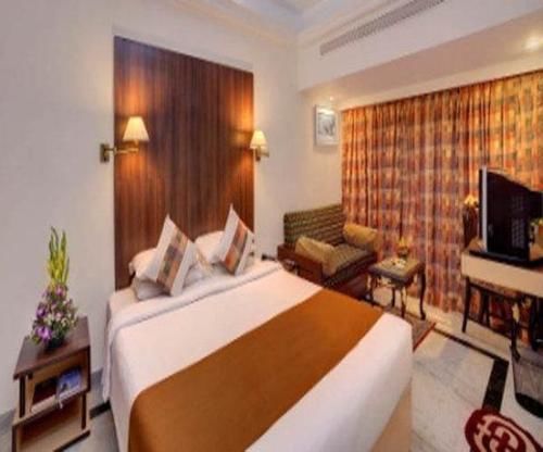 Hotel Emerald Htl And Executive 3*