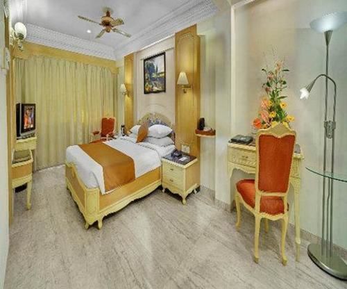 Emerald Htl And Executive Hotel