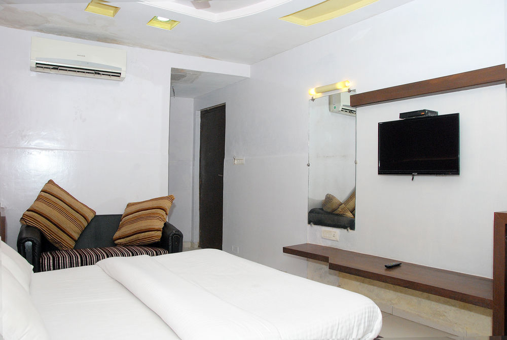 Hotel Fabhotel Kamran Residency Mumbai