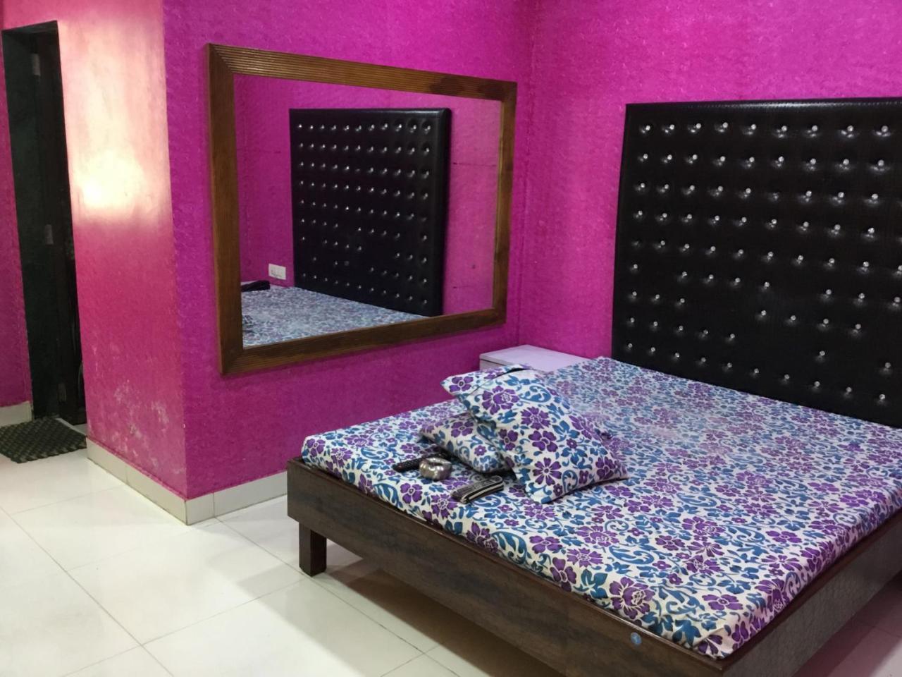 Spring & Love hotel Mumbai