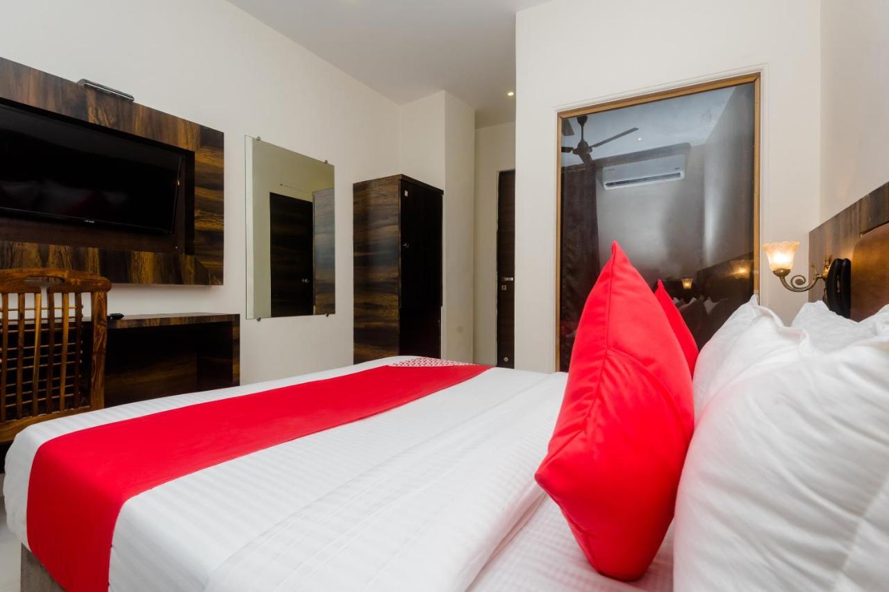 Hotel Oyo 24293 Amana International 3*