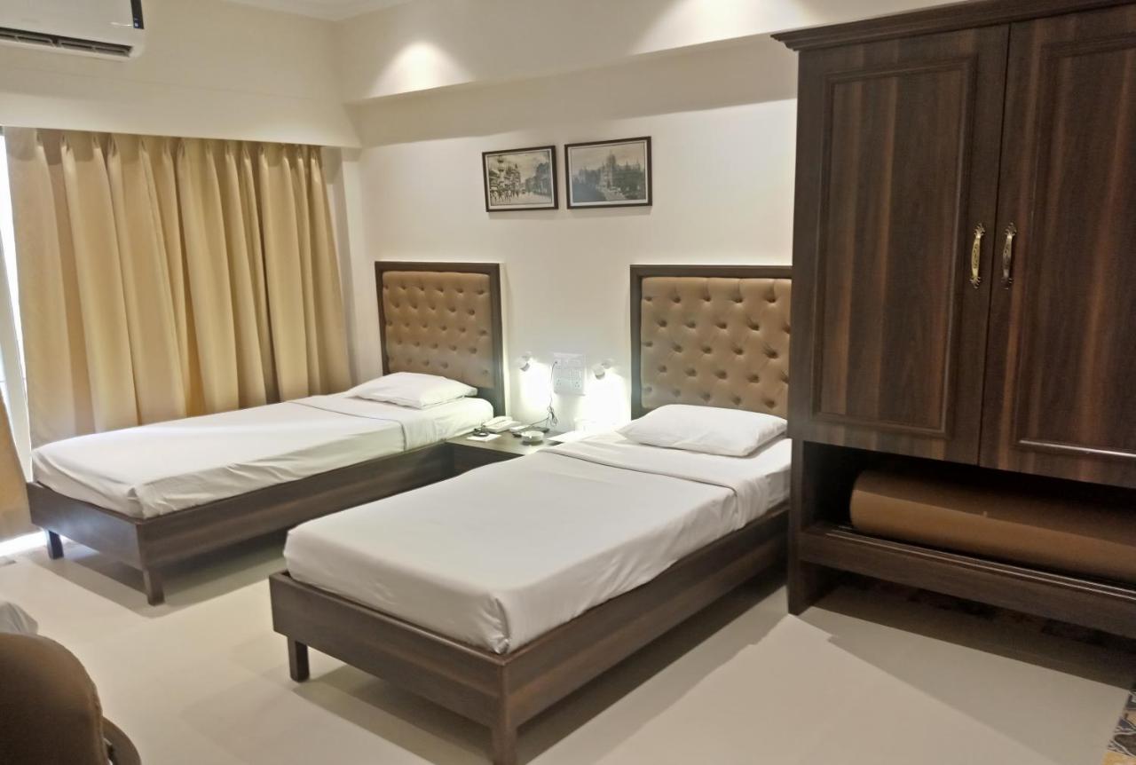 West End Opp Hospital 4* Mumbai
