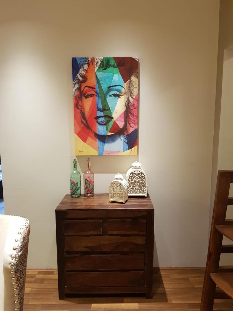 Sixth Sense Hospitality Service In Bandra Bkc Bombaim
