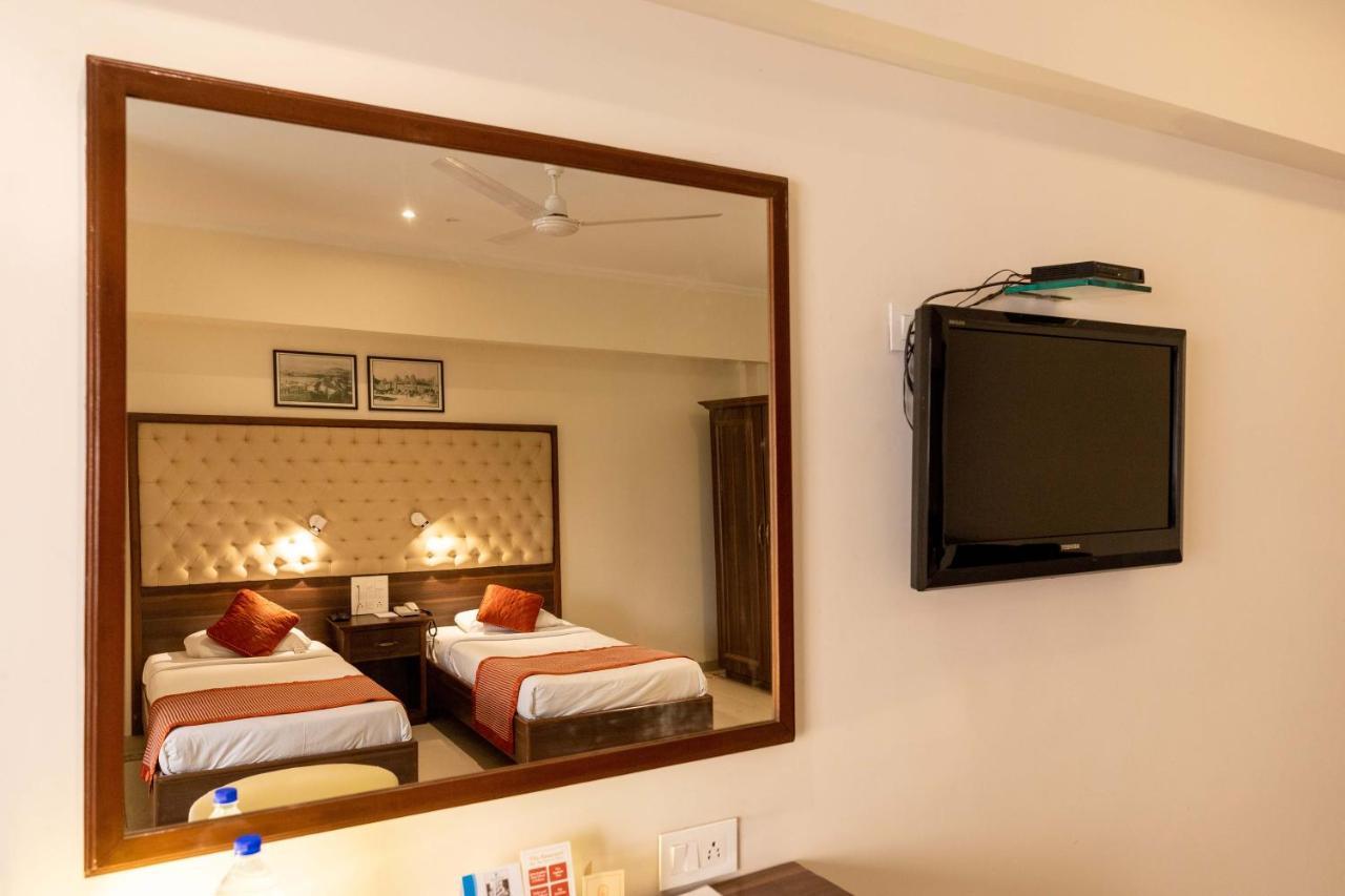 West End Opp Hospital Hotel 4*