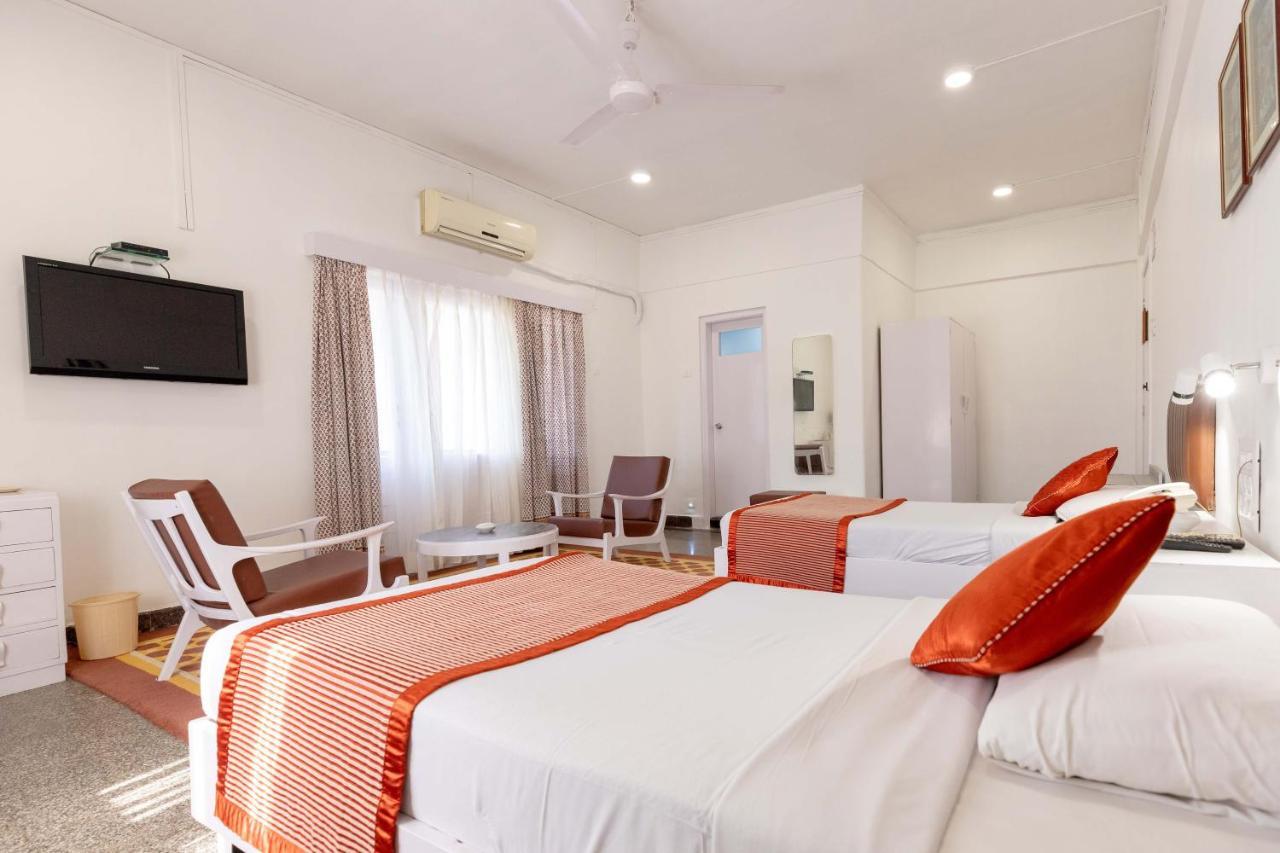 Hotel West End Opp Hospital Mumbai