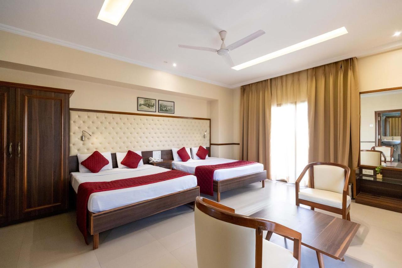 Hotel West End Opp Hospital Mumbai