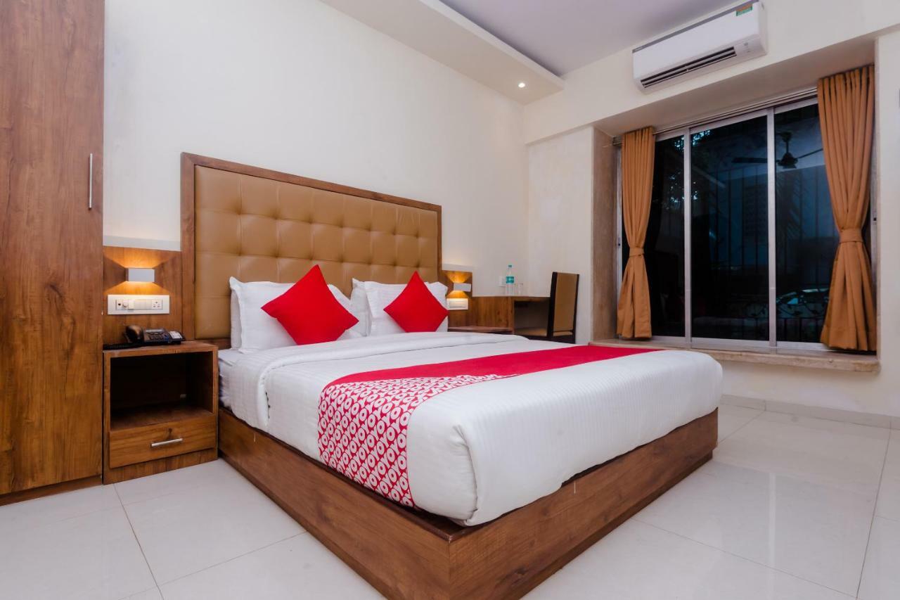 Oyo 17028 Aviva Residency