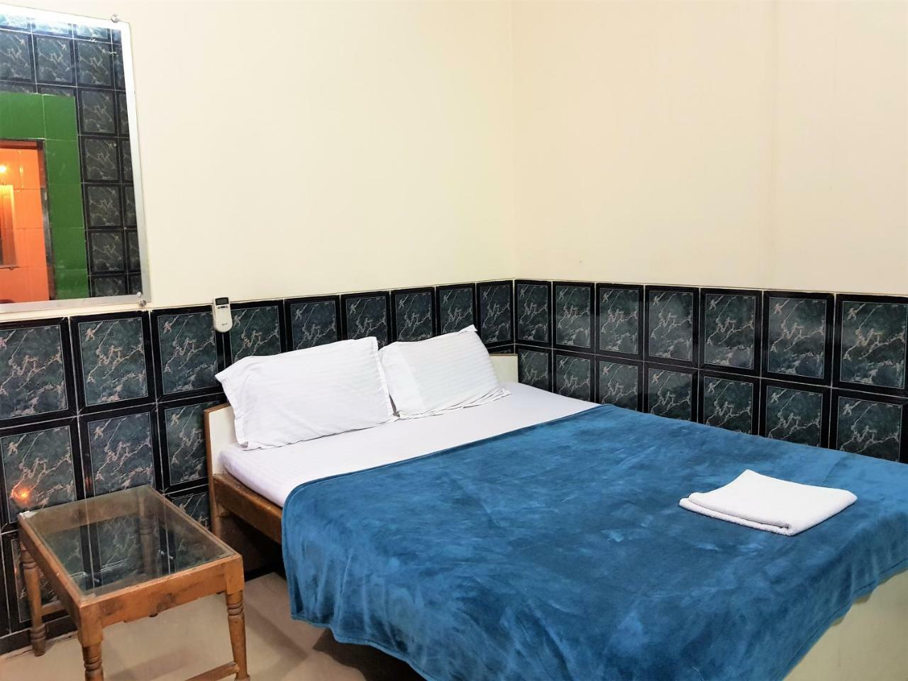 Hotel Hexa Metro Plaza 2*
