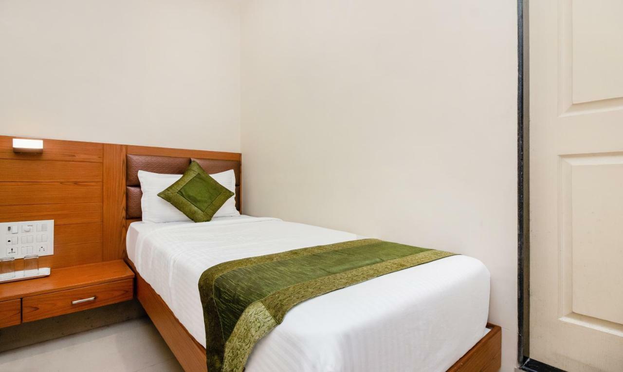 Hotel Volga Plaza 3*
