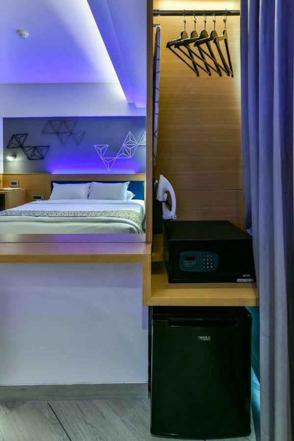 Hotel Indie Stays, Bkc