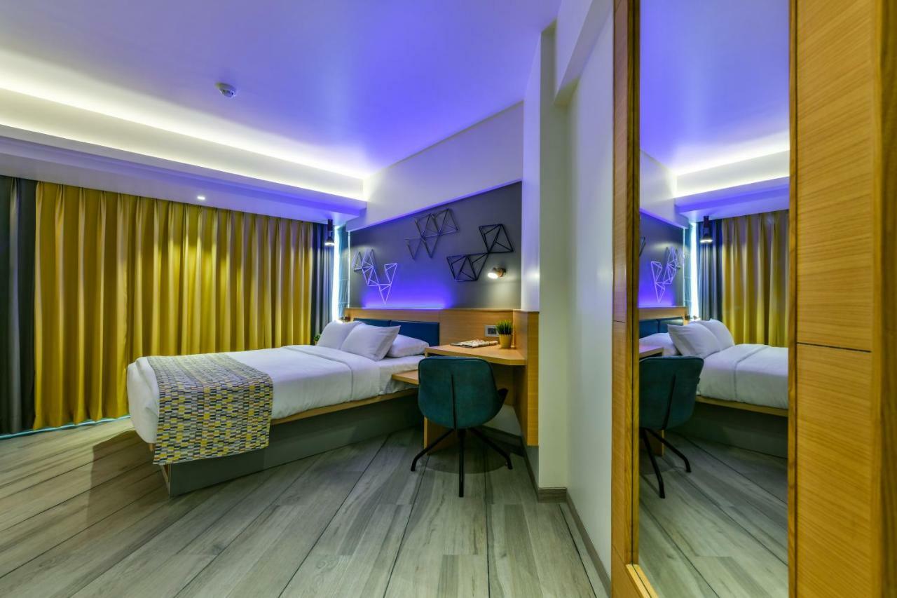 Hotel Indie Stays, Bkc