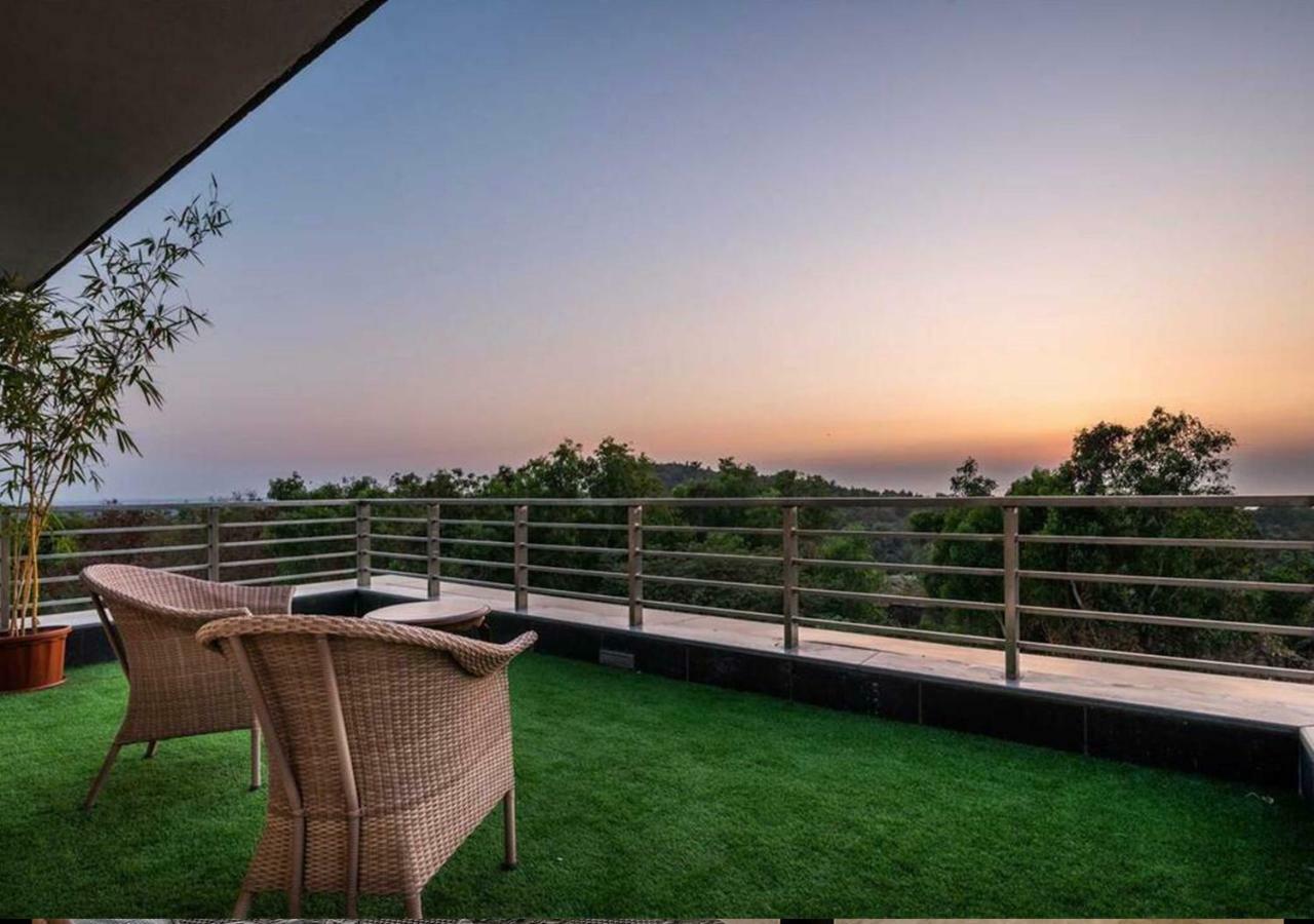 Gorai Beach • Private Pool • 3.5 Bed * Mumbai
