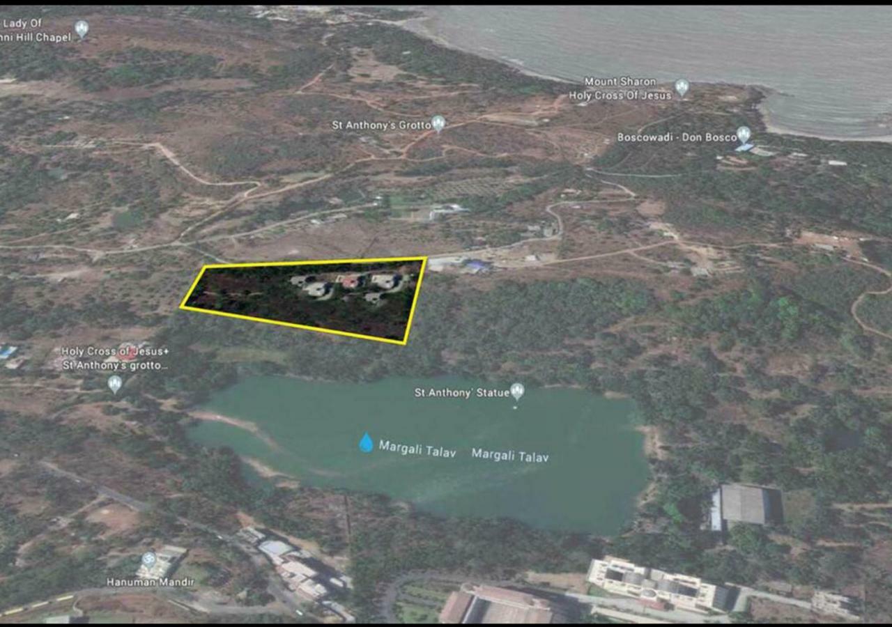 Gorai Beach • Private Pool • 3.5 Bed Villa *