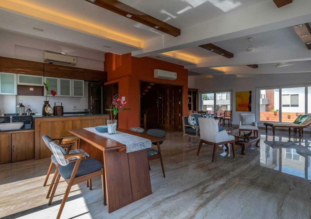 Gorai Beach • Private Pool • 3.5 Bed Villa *