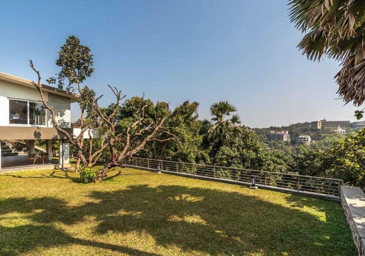 Gorai Beach • Private Pool • 3.5 Bed *