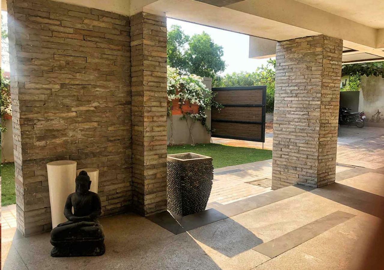 Gorai Beach • Private Pool • 3.5 Bed Villa *