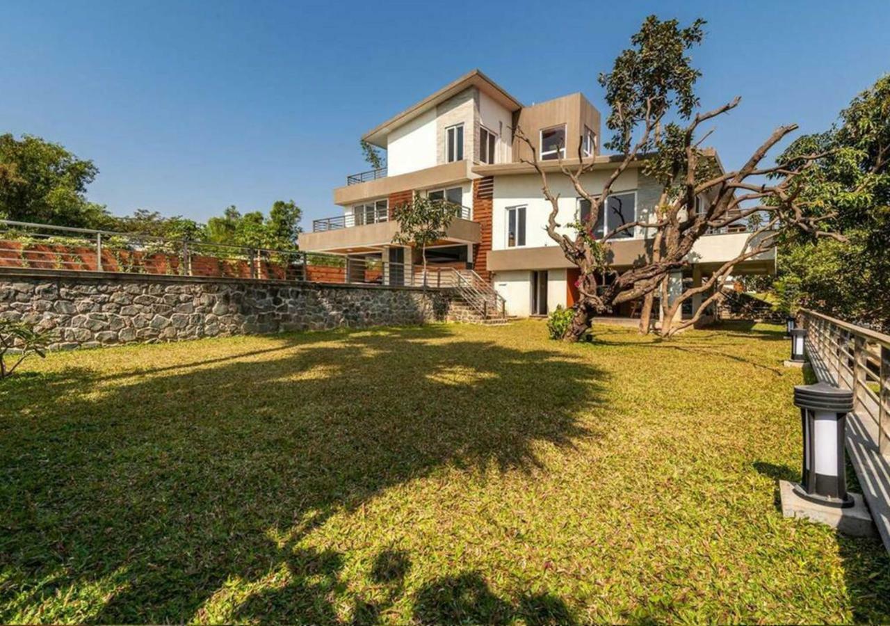 Gorai Beach • Private Pool • 3.5 Bed Villa