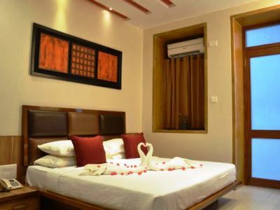 Sea Palace - Near Gateway Of India 3*