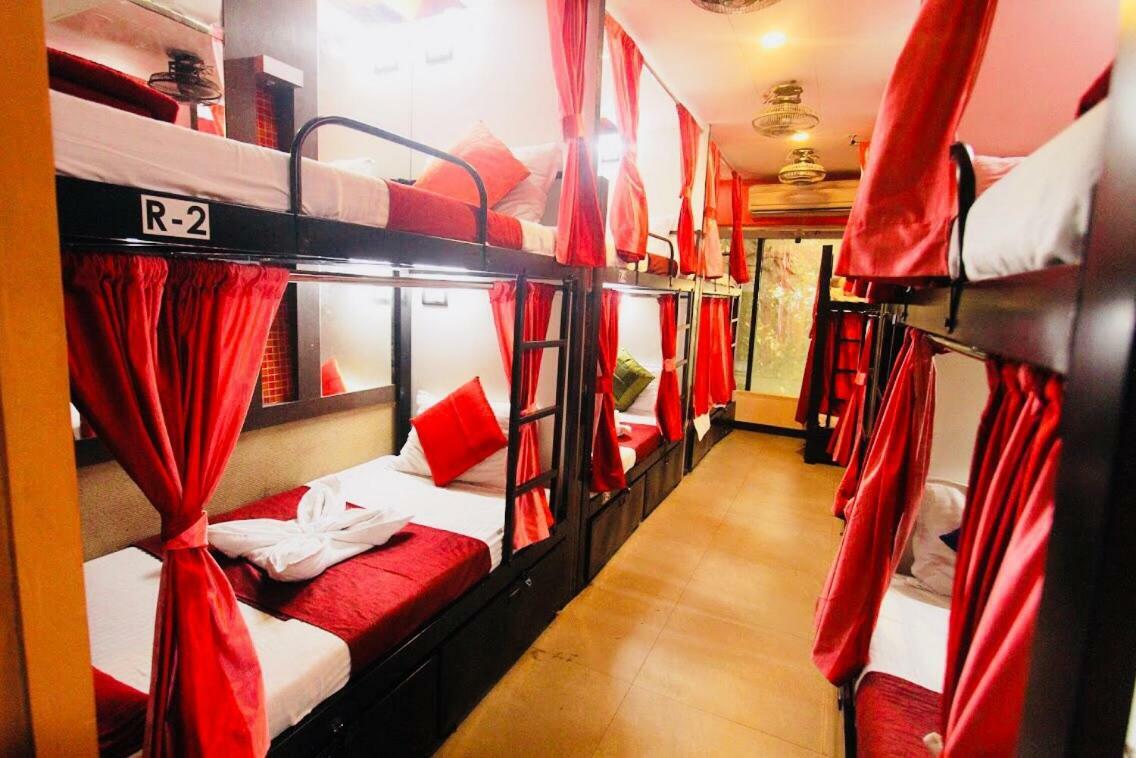 Hostel Town - Ac Mumbai