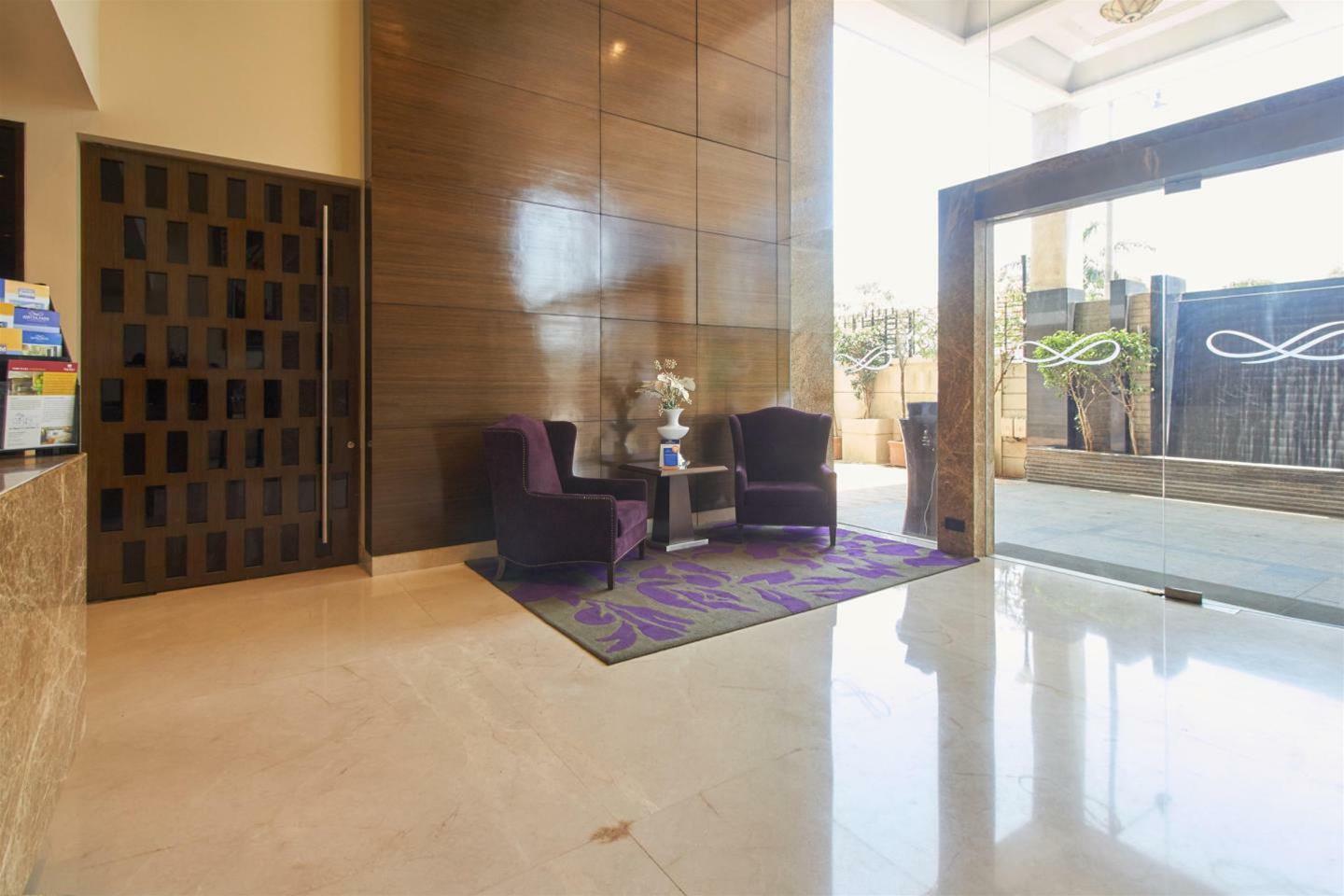 Residency Sarovar Portico Hotel 4*