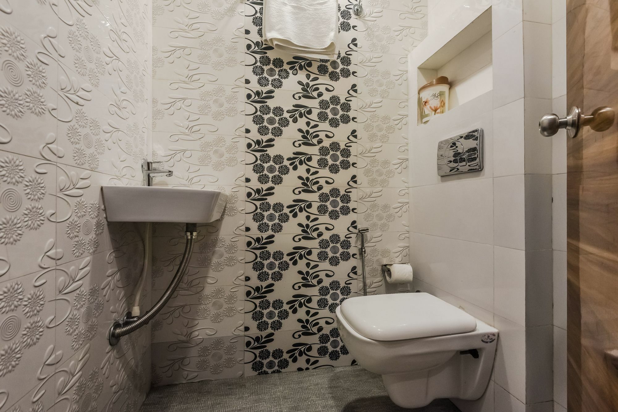 Capital O Pearl Near Us Embassy 3* Mumbai