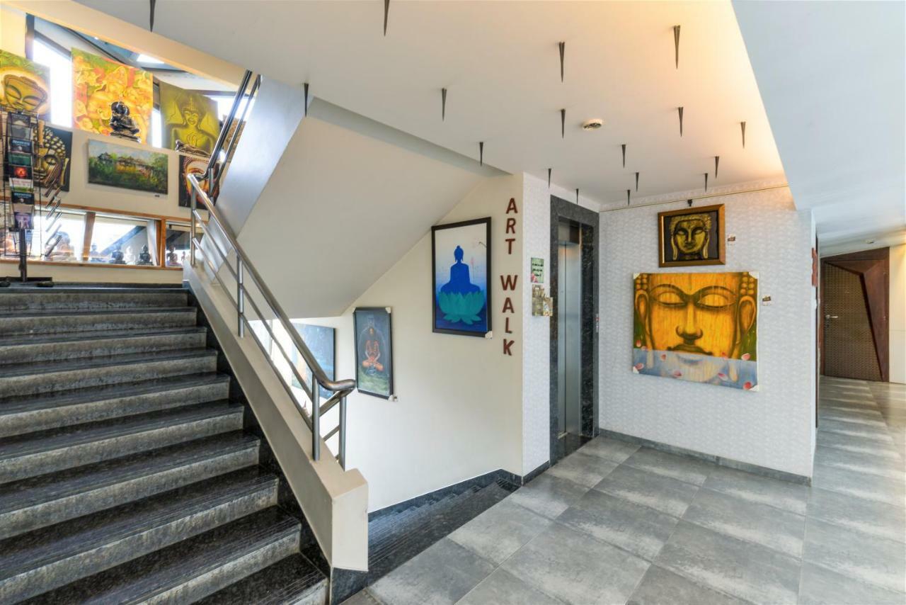 Dragonfly - The Art Hotel