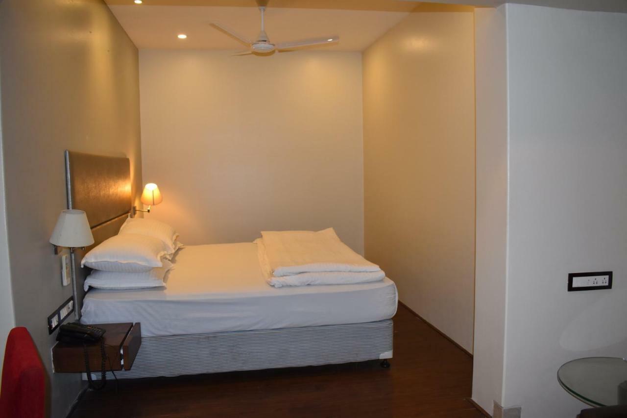 Hr Residency 4* Mumbai