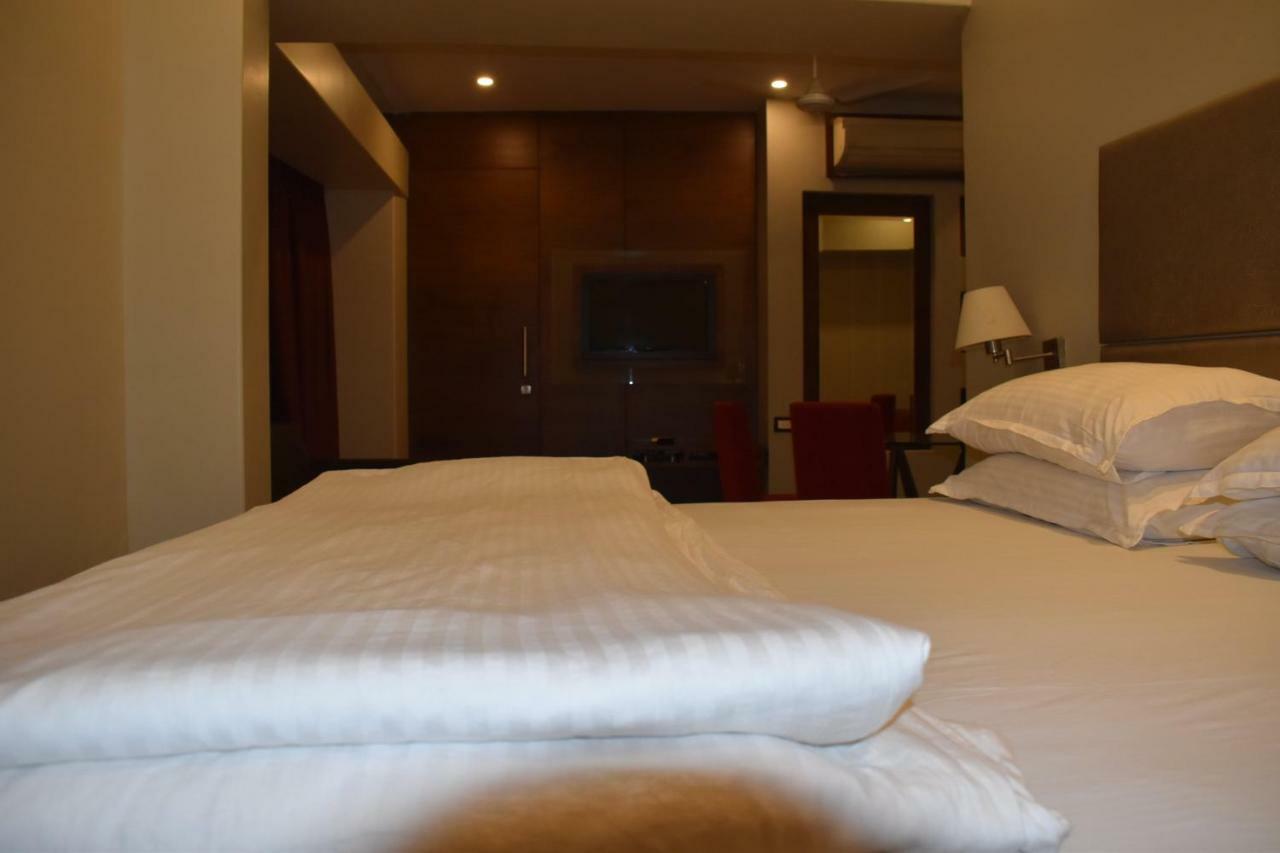 Hr Residency 4* Mumbai