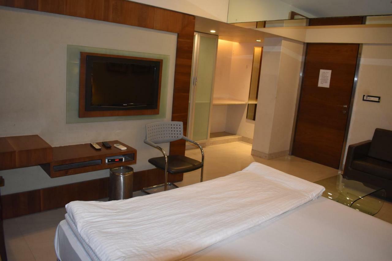 Hotel Hr Residency