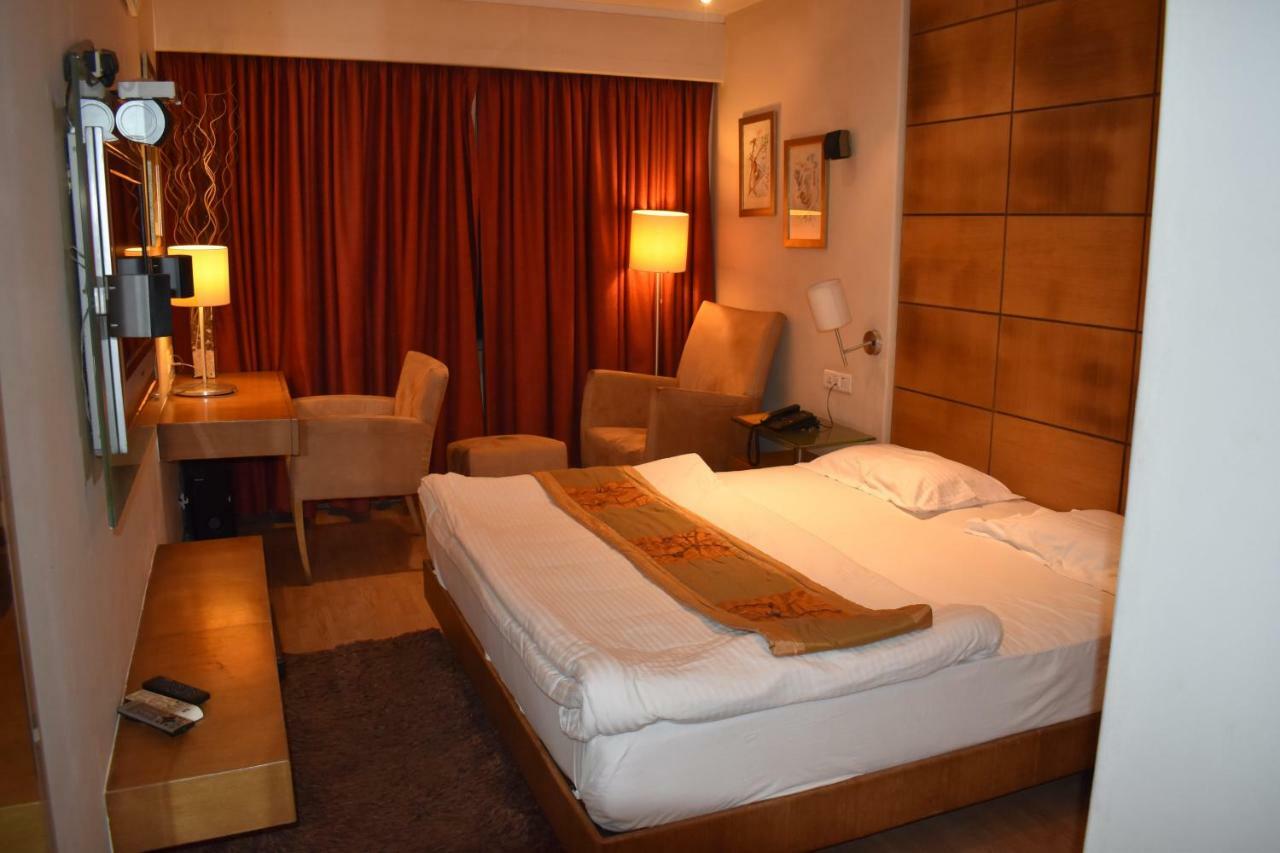 Hotel Hr Residency 4*