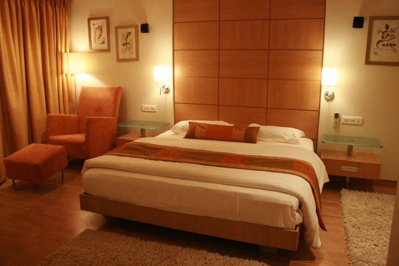 Hr Residency Hotel