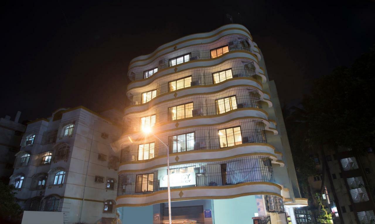 Daisy Residency Hotel