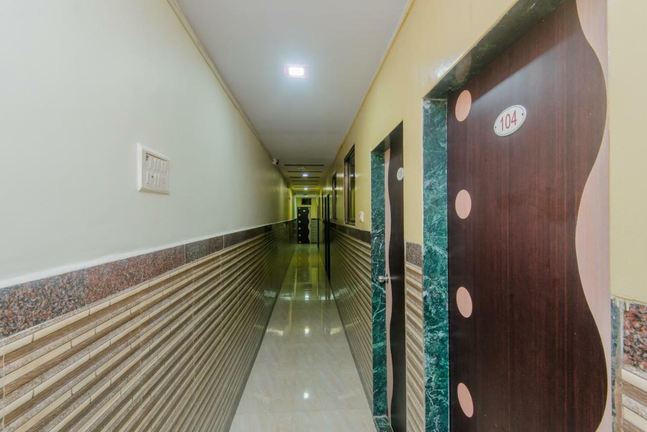 Hotel Oyo 7062 Amana Mumbai