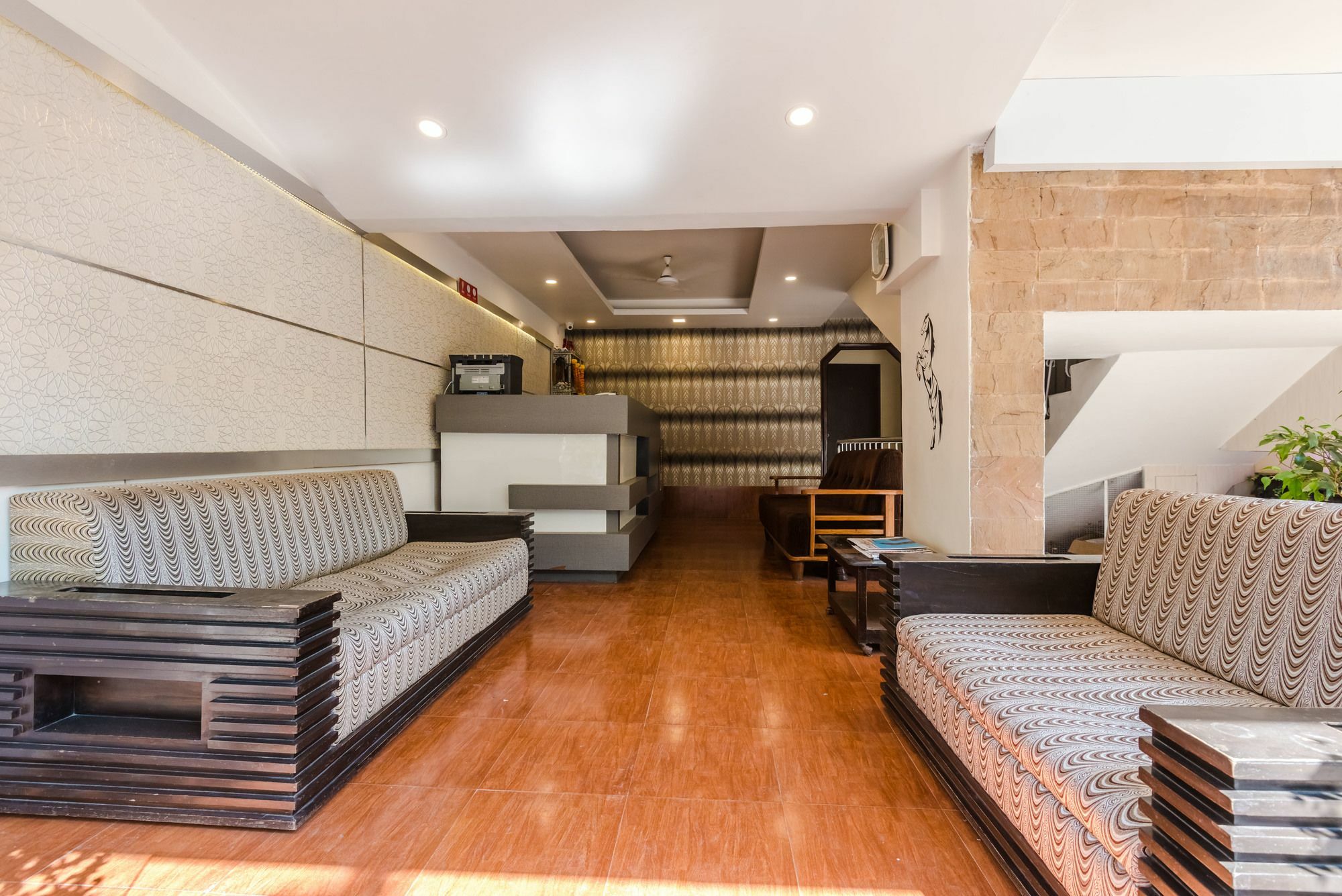 OYO 5665 Rana Residency 3*