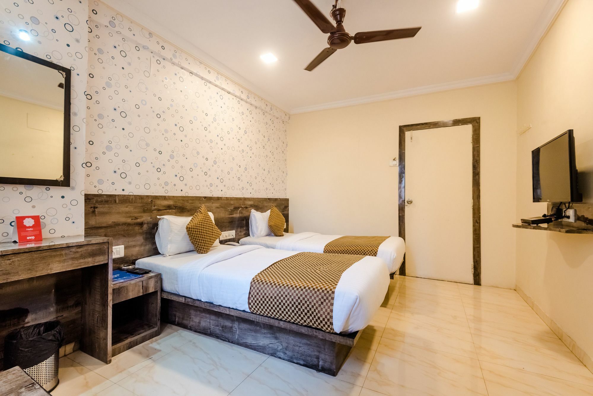 OYO 5665 Rana Residency Hotel Bombaim