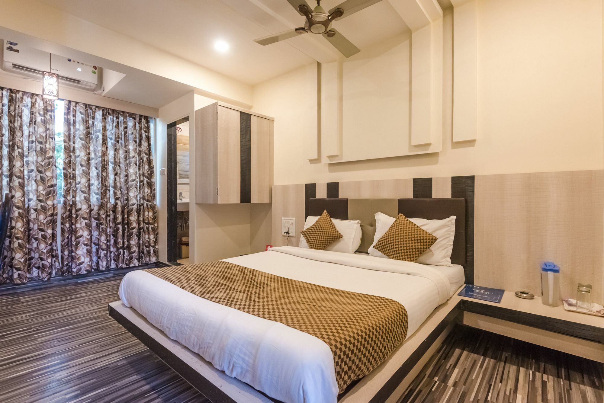 Hotel OYO 5665 Rana Residency