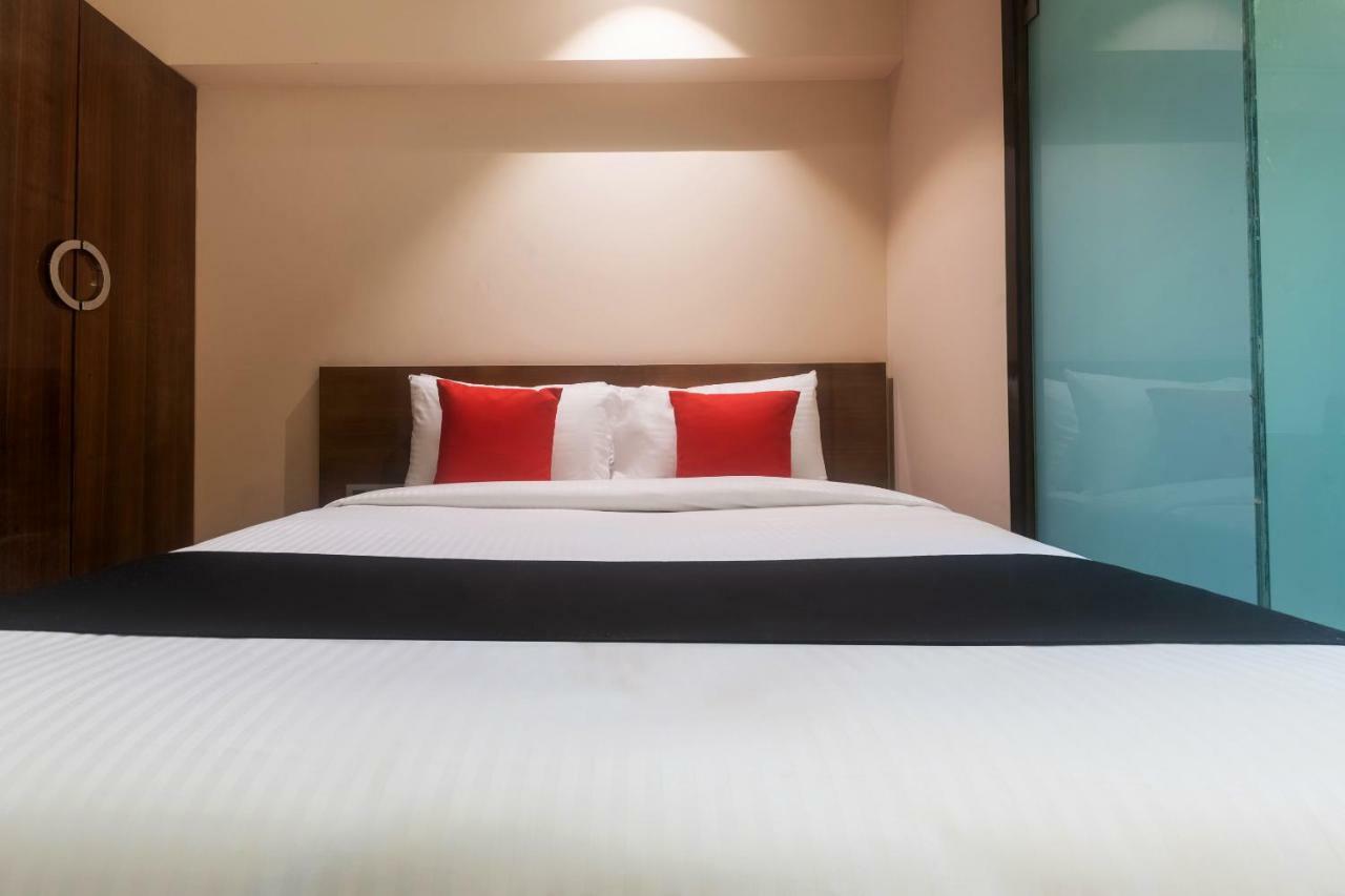 Capital O 44192 Elite Peak Hotel 3*