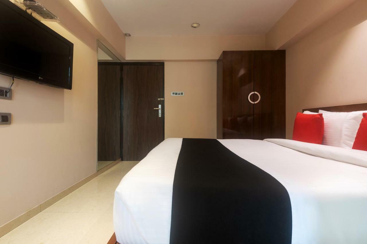 Capital O 44192 Elite Peak Hotel 3*