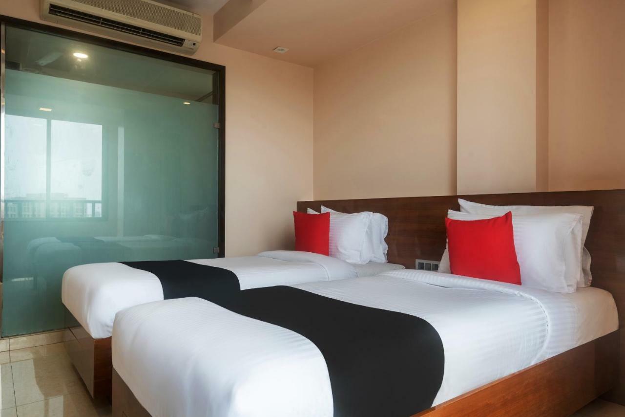 Capital O 44192 Elite Peak 3* Mumbai