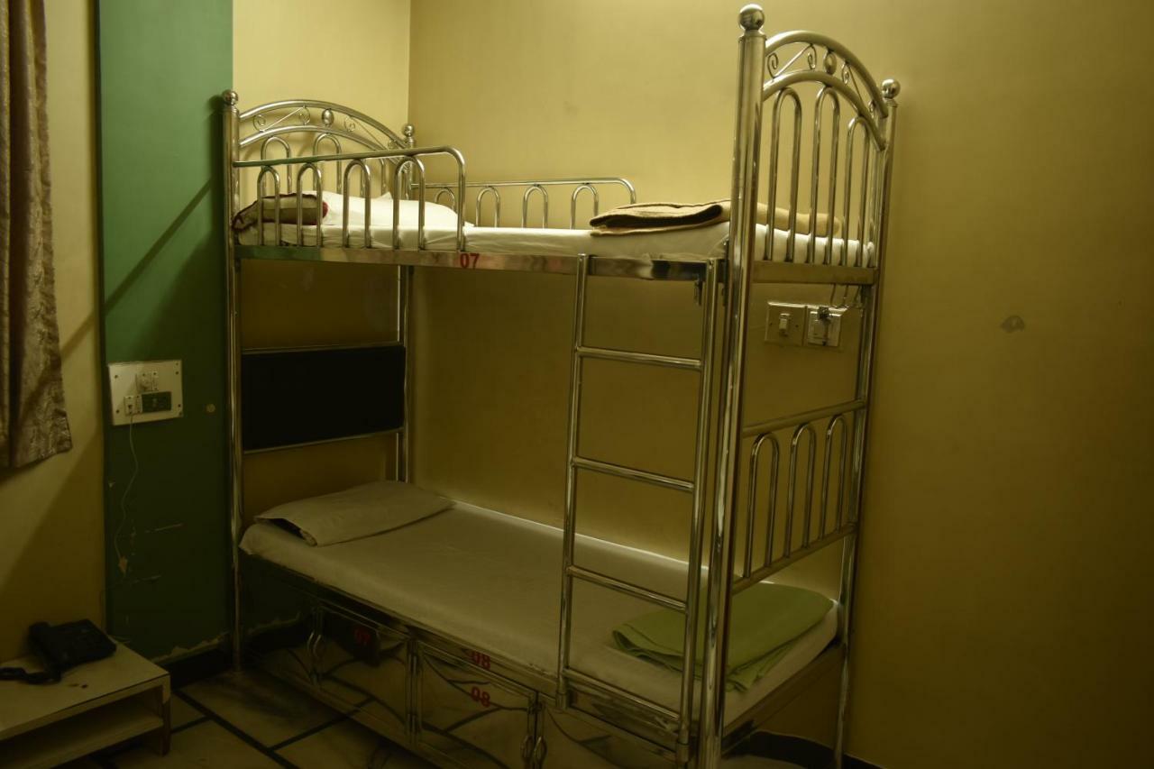 Popular Palace Hotel 2*